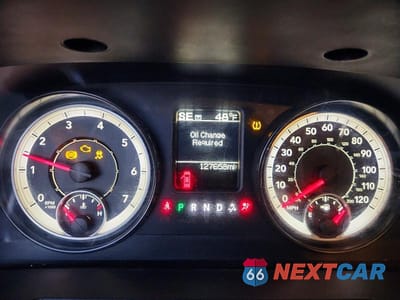 Zdjęcie 9 z 13 samochodu: 2016 RAM TRUCKS 1500 VIN:1C6RR6GG1GS361049 - miniatura