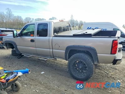 Drugie zdjęcie samochodu z przodu: 2004 CHEVROLET SILVERADO K1500 VIN:1GCEK19T84E272372 - miniatura