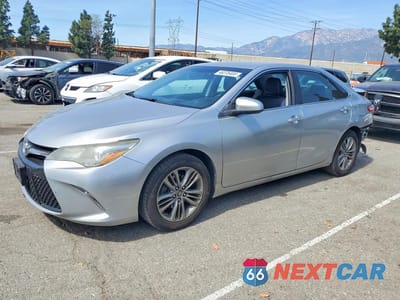 2015 TOYOTA CAMRY SE 4T1BF1FK9FU966284 - główne zdjęcie licytacji z USA - miniatura