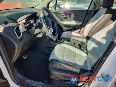 Zdjęcie 7 z 13 samochodu: 2020 CHEVROLET TRAX PREMIER VIN:KL7CJMSB8LB339451 - miniatura