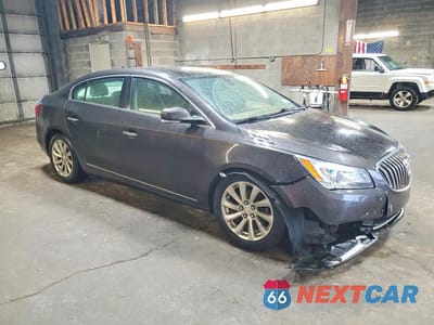 Czwarte zdjęcie samochodu z boku: 2014 BUICK LACROSSE VIN:1G4GB5G35EF139529 - miniatura