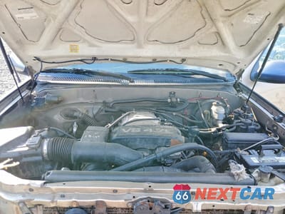 Zdjęcie 11 z 13 samochodu: 2002 TOYOTA TUNDRA SR5 V8 VIN:5TBRT34112S256613 - miniatura