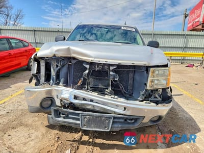 Piąte zdjęcie samochodu w środku: 2011 GMC SIERRA K1500 SLE VIN:3GTP2VE36BG138259 - miniatura