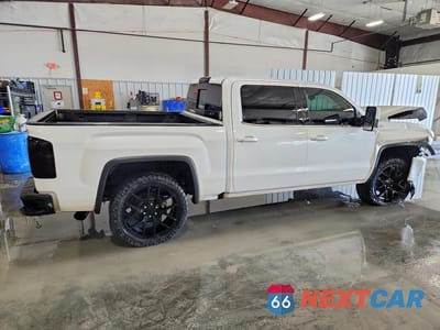 Trzecie zdjęcie samochodu z tyłu: 2018 GMC SIERRA K1500 SLT VIN:3GTU2NEC1JG598334 - miniatura
