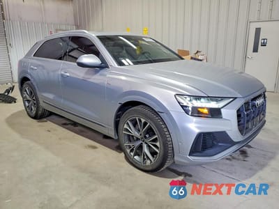 Czwarte zdjęcie samochodu z boku: 2021 AUDI Q8 PREMIUM PLUS S-LINE VIN:WA1EVAF10MD021050 - miniatura
