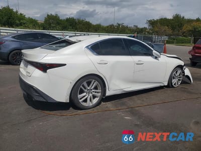 Trzecie zdjęcie samochodu z tyłu: 2024 LEXUS IS 300 BASE VIN:JTHCA1D28R5132725 - miniatura