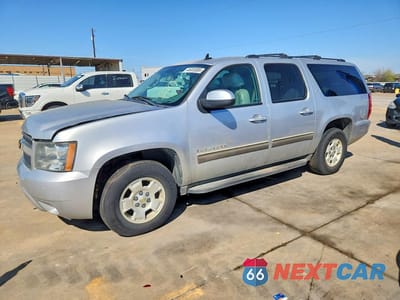 2014 CHEVROLET SUBURBAN C1500 LT 1GNSCJE06ER200972 - główne zdjęcie licytacji z USA - miniatura