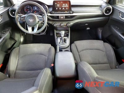 Zdjęcie 8 z 12 samochodu: 2021 KIA FORTE LXS VIN:3KPF24AD0ME345698 - miniatura