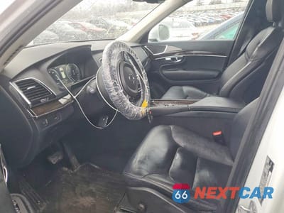 Zdjęcie 7 z 13 samochodu: 2018 VOLVO XC90 T6 VIN:YV4A22PKXJ1322588 - miniatura