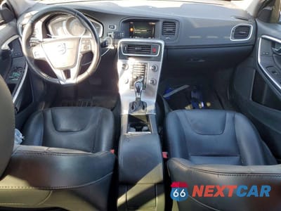 Zdjęcie 8 z 13 samochodu: 2018 VOLVO V60 CROSS COUNTRY PREMIER VIN:YV440MWK0J2053964 - miniatura