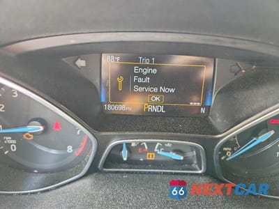 Zdjęcie 9 z 12 samochodu: 2016 FORD FOCUS SE VIN:1FADP3F29GL360583 - miniatura