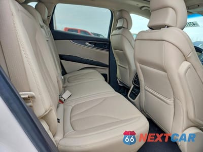 Zdjęcie 11 z 13 samochodu: 2019 LINCOLN NAUTILUS RESERVE VIN:2LMPJ8LP5KBL39535 - miniatura