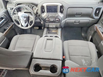 Zdjęcie 8 z 11 samochodu: 2021 CHEVROLET SILVERADO K1500 RST VIN:3GCUYEET9MG208938 - miniatura