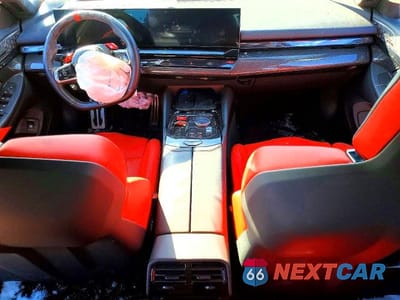 Zdjęcie 8 z 11 samochodu: 2025 BMW M5 VIN:WBS83FK08SCU12767 - miniatura