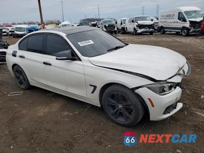 Czwarte zdjęcie samochodu z boku: 2018 BMW 330 XI VIN:WBA8D9G51JNU67331 - miniatura