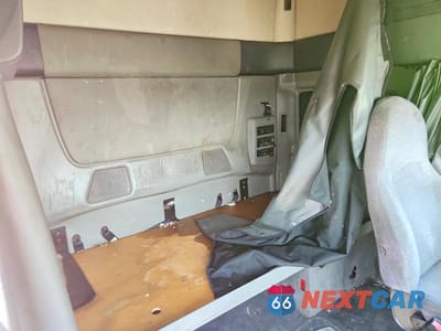 Zdjęcie 6 z 10 samochodu: 2014 INTERNATIONAL PROSTAR SEMI TRUCK VIN:3HSDJSJR8EN034975 - miniatura