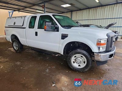 Czwarte zdjęcie samochodu z boku: 2010 FORD F250 SUPER DUTY VIN:1FTSX2B55AEA55928 - miniatura