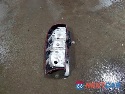 Zdjęcie 13 z 14 samochodu: 2012 CHEVROLET SUBURBAN K1500 LTZ VIN:1GNSKKE71CR201496 - miniatura