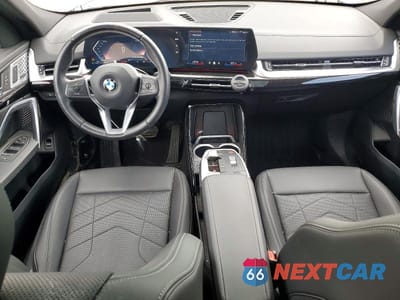 Zdjęcie 8 z 11 samochodu: 2024 BMW X2 XDRIVE28I VIN:WBX63GM00R5Z03272 - miniatura
