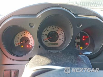 Zdjęcie 9 z 11 samochodu: 2004 NISSAN XTERRA XE VIN:5N1ED28TX4C668988 - miniatura