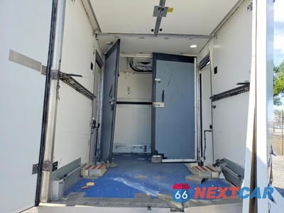 Zdjęcie 10 z 13 samochodu: 2020 FORD TRANSIT DELIVERY TRUCK VIN:1FDBW5Z83LKA75552 - miniatura