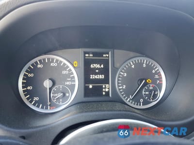 Zdjęcie 9 z 13 samochodu: 2019 MERCEDES-BENZ METRIS VIN:WD4PG2EE5K3516503 - miniatura