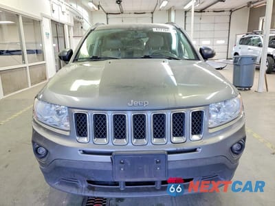 Piąte zdjęcie samochodu w środku: 2012 JEEP COMPASS LIMITED VIN:1C4NJDCBXCD687900 - miniatura