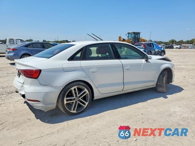 Trzecie zdjęcie samochodu z tyłu: 2020 AUDI A3 PREMIUM VIN:WAUAUGFFXLA097409 - miniatura