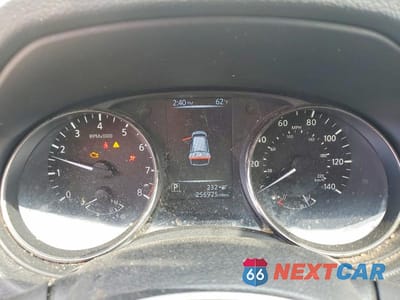 Zdjęcie 9 z 12 samochodu: 2017 NISSAN ROGUE SV VIN:KNMAT2MV1HP559119 - miniatura