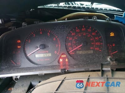 Zdjęcie 9 z 12 samochodu: 2001 TOYOTA COROLLA S VIN:2T1BR12E41C502188 - miniatura