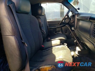 Zdjęcie 10 z 11 samochodu: 2002 CHEVROLET SILVERADO CHIPPER TRUCK VIN:1GBJK34U32E207912 - miniatura