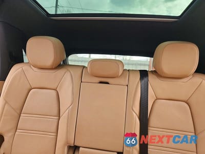 Zdjęcie 10 z 12 samochodu: 2019 PORSCHE CAYENNE VIN:WP1AA2AY1KDA14453 - miniatura