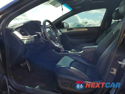 Zdjęcie 7 z 12 samochodu: 2018 HYUNDAI SONATA SPORT 2.0T VIN:5NPE34AB3JH658890 - miniatura