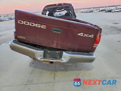 Zdjęcie 6 z 11 samochodu: 2001 DODGE DAKOTA VIN:1B7GG22N01S316387 - miniatura