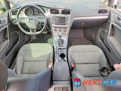 Zdjęcie 8 z 12 samochodu: 2017 VOLKSWAGEN GOLF SPORTWAGEN S VIN:3VW017AU6HM511645 - miniatura
