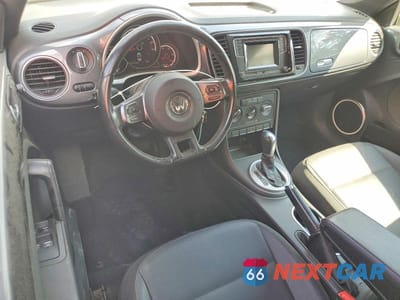 Zdjęcie 8 z 12 samochodu: 2016 VOLKSWAGEN BEETLE S VIN:3VW517AT2GM804678 - miniatura