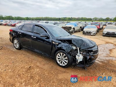 Czwarte zdjęcie samochodu z boku: 2016 KIA OPTIMA LX VIN:5XXGT4L37GG010164 - miniatura