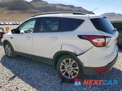 Drugie zdjęcie samochodu z przodu: 2018 FORD ESCAPE SE VIN:1FMCU0GD6JUC35972 - miniatura