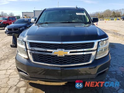 Piąte zdjęcie samochodu w środku: 2020 CHEVROLET TAHOE C1500 LT VIN:1GNSCBKC8LR149797 - miniatura