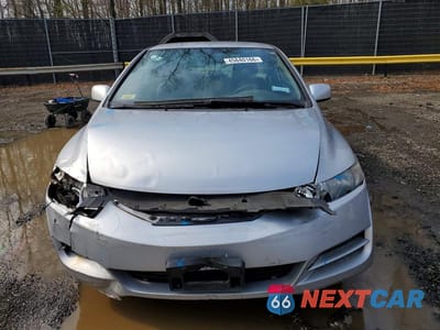 Piąte zdjęcie samochodu w środku: 2010 HONDA CIVIC LX VIN:2HGFG1B62AH517148 - miniatura