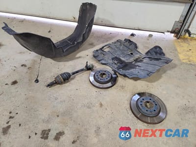 Zdjęcie 13 z 15 samochodu: 2015 CADILLAC ESCALADE LUXURY VIN:1GYS4MKJ8FR606199 - miniatura