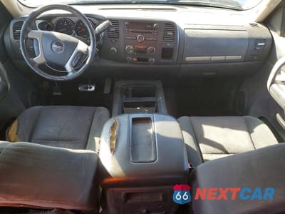 Zdjęcie 8 z 12 samochodu: 2009 GMC SIERRA K1500 SLE VIN:3GTEK233X9G113514 - miniatura