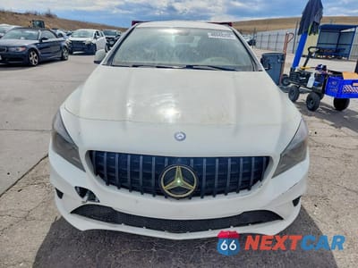 Piąte zdjęcie samochodu w środku: 2014 MERCEDES-BENZ CLA 250 4MATIC VIN:WDDSJ4GB3EN137910 - miniatura