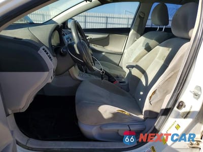 Zdjęcie 7 z 12 samochodu: 2012 TOYOTA COROLLA LE VIN:5YFBU4EE5CP026483 - miniatura