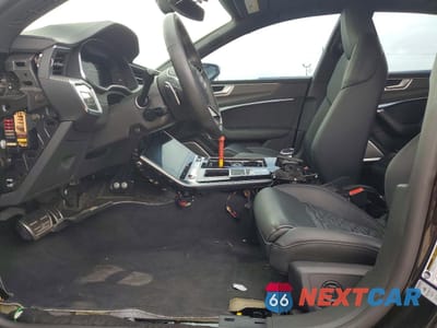 Zdjęcie 7 z 13 samochodu: 2024 AUDI RS7 VIN:WUAPDBF23RN907027 - miniatura