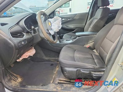 Zdjęcie 7 z 13 samochodu: 2018 CHEVROLET MALIBU LS VIN:1G1ZB5ST9JF287559 - miniatura