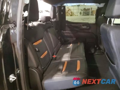 Zdjęcie 10 z 12 samochodu: 2023 GMC SIERRA K1500 AT4 VIN:1GTUUEE80PZ161875 - miniatura