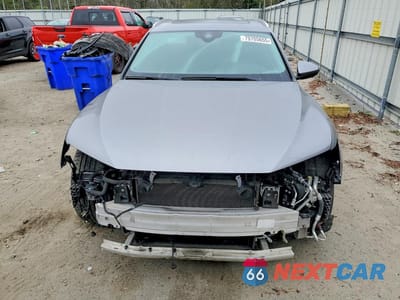 Piąte zdjęcie samochodu w środku: 2019 AUDI E-TRON PRESTIGE VIN:WA1VAAGE6KB015517 - miniatura