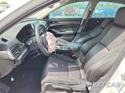 Zdjęcie 7 z 12 samochodu: 2018 HONDA ACCORD LX VIN:1HGCV1F10JA246418 - miniatura