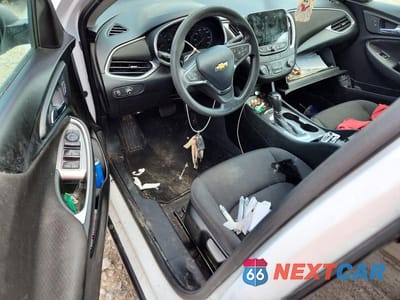 Zdjęcie 8 z 11 samochodu: 2020 CHEVROLET MALIBU LS VIN:1G1ZB5ST8LF155315 - miniatura